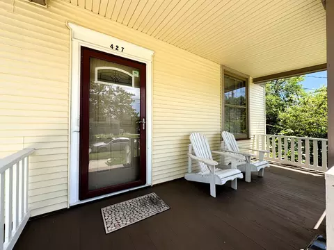 Exterior - 427 Moseley St, Elgin, IL 60123 photo 4 of 9