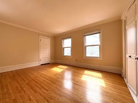 Bedroom - 427 Moseley St, Elgin, IL 60123 photo 2 of 6