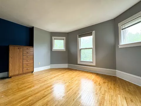 Bedroom - 427 Moseley St, Elgin, IL 60123 photo 4 of 6