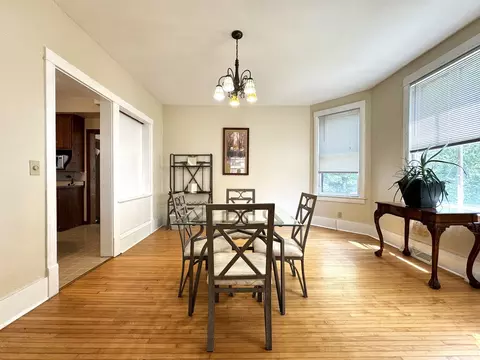 Dining - 427 Moseley St, Elgin, IL 60123 photo 1 of 4