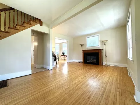 Living - 427 Moseley St, Elgin, IL 60123 photo 1 of 6