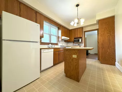 Kitchen - 427 Moseley St, Elgin, IL 60123 photo 2 of 2