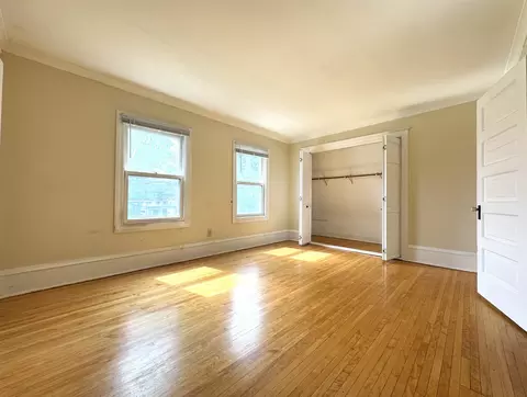 Bedroom - 427 Moseley St, Elgin, IL 60123 photo 1 of 6