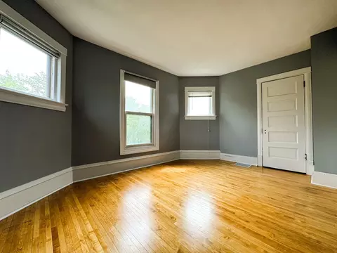 Bedroom - 427 Moseley St, Elgin, IL 60123 photo 5 of 6