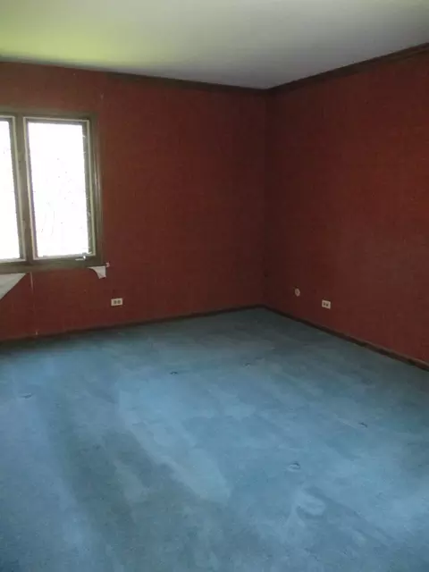 Bedroom - 8 Norris Dr, Burr Ridge, IL 60527 photo 2 of 3