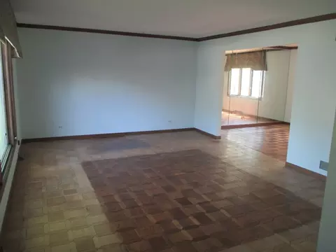 Living - 8 Norris Dr, Burr Ridge, IL 60527 photo 1 of 6