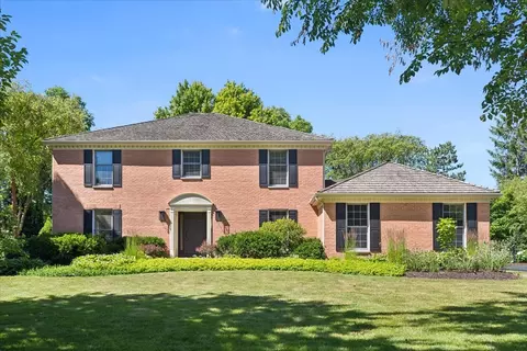 85 W Mallard Ln, Lake Forest, IL 60045
