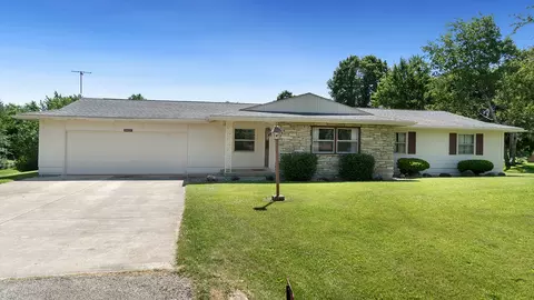 2657 Lynnville Ct, Lindenwood, IL 61049