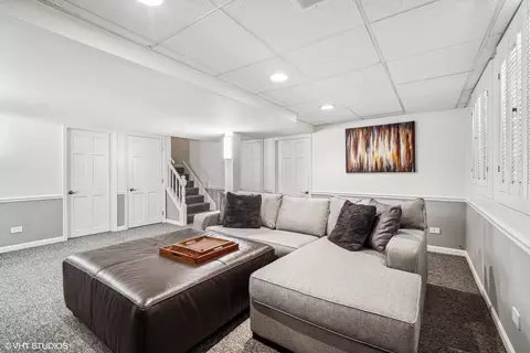 Other - 830 Warwick Rd, Deerfield, IL 60015 photo 3 of 5