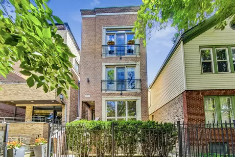 1037 N Winchester Ave #3, Chicago, IL 60622