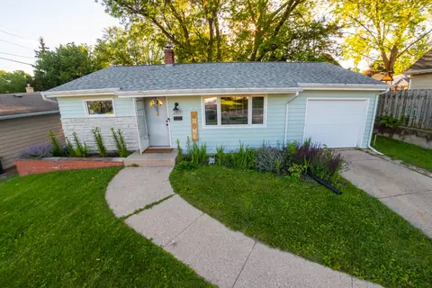 2109 25th St, Rockford, IL 61108