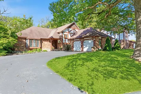 3672 Edward Dr, Crete, IL 60417