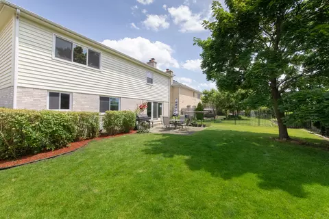 640 Regency Dr, Des Plaines, IL 60016 photo 30