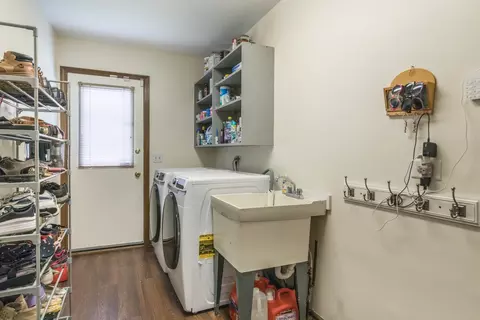 640 Regency Dr, Des Plaines, IL 60016 photo 14