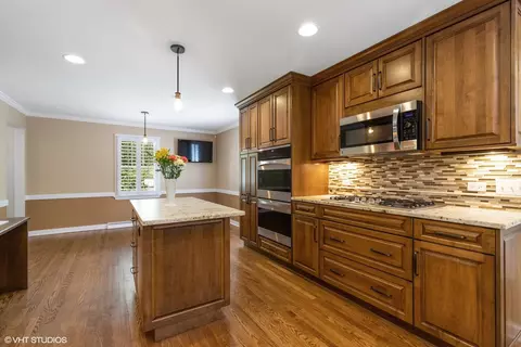 213 E Washington Ave, Lake Bluff, IL 60044 photo 8