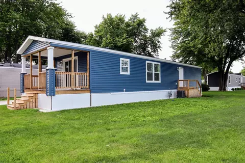 47 Countryside Estates Dr, Sandwich, IL 60548