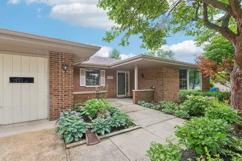 1193 Lynnfield Ln, Bartlett, IL 60103