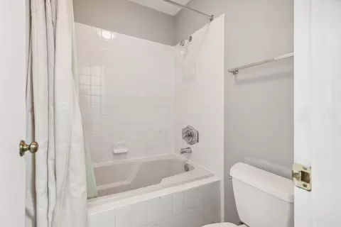 1193 Lynnfield Ln, Bartlett, IL 60103 photo 20