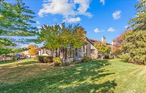 Exterior - 1699 Pebble Beach Dr, Hoffman Estates, IL 60169 photo 3 of 5