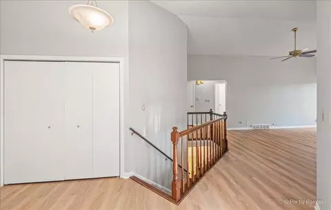 Entry Way - 1699 Pebble Beach Dr, Hoffman Estates, IL 60169 photo 1 of 2