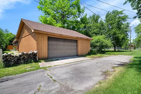 Exterior - 409 Maxwell St, Beecher, IL 60401 photo 2 of 6