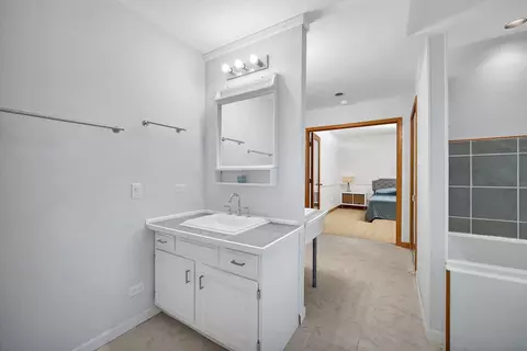 Bath - 409 Maxwell St, Beecher, IL 60401 photo 1 of 3