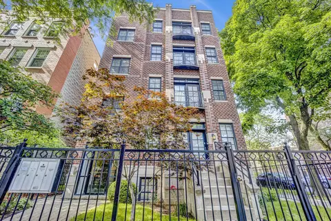 902 W Diversey Pkwy #4, Chicago, IL 60614