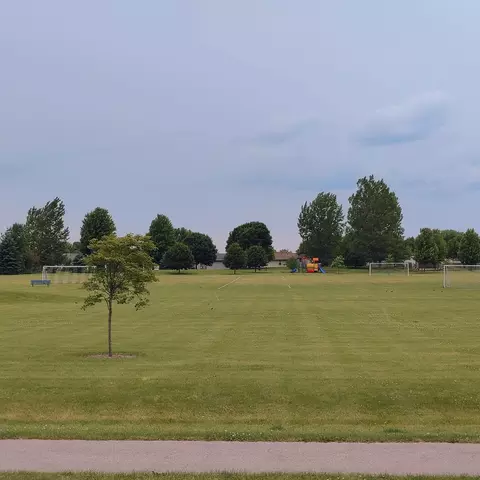 738 Golden Prairie Dr, Davis Junction, IL 61020