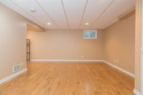 701 Holly Dr, Bartlett, IL 60103 photo 11