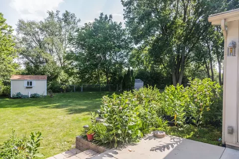 701 Holly Dr, Bartlett, IL 60103 photo 23
