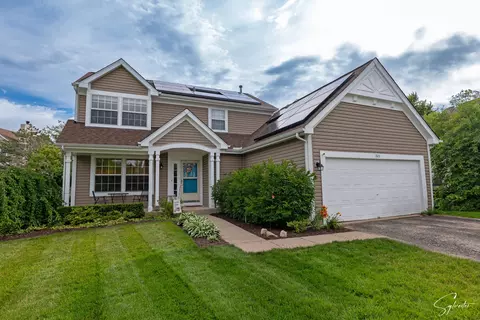1523 Stockton Ln, Crystal Lake, IL 60014