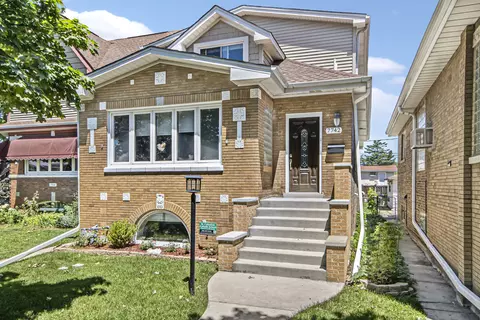 7742 Westwood Dr, Elmwood Park, IL 60707