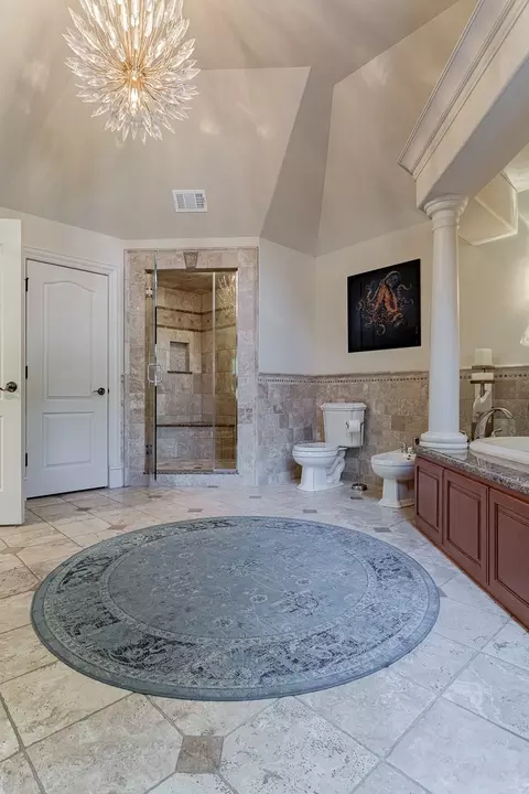 Bath - 456 S Oak St, Itasca, IL 60143 photo 4 of 7