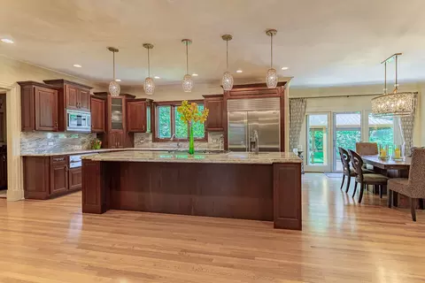 Kitchen - 456 S Oak St, Itasca, IL 60143 photo 1 of 5