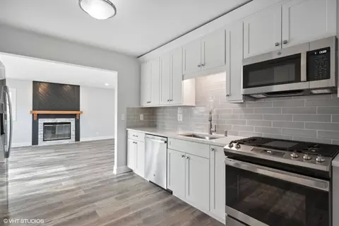 Kitchen - 129 Springleaf Dr, Bolingbrook, IL 60440 photo 1 of 1