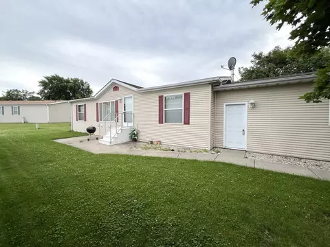 3706 E Wood Ct, Belvidere, IL 61008