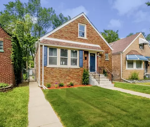 10334 S Oglesby Ave, Chicago, IL 60617