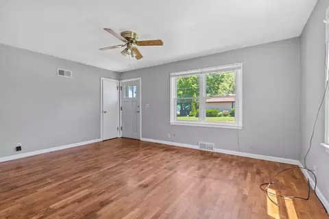 Living - 705 High St, Pecatonica, IL 61063 photo 2 of 2