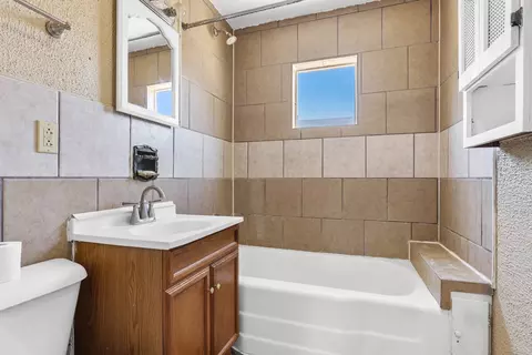 Bath - 705 High St, Pecatonica, IL 61063 photo 1 of 1