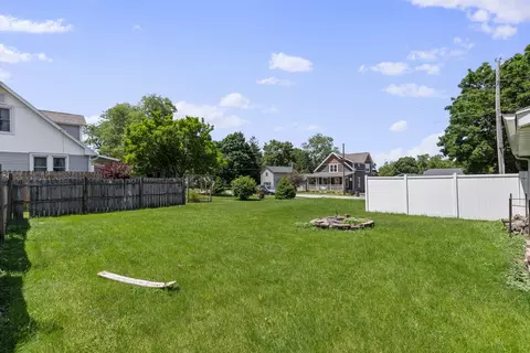 Exterior - 705 High St, Pecatonica, IL 61063 photo 4 of 4