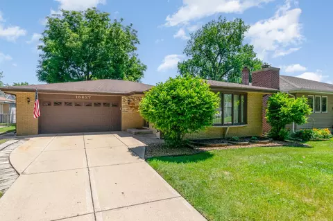 18627 William St, Lansing, IL 60438