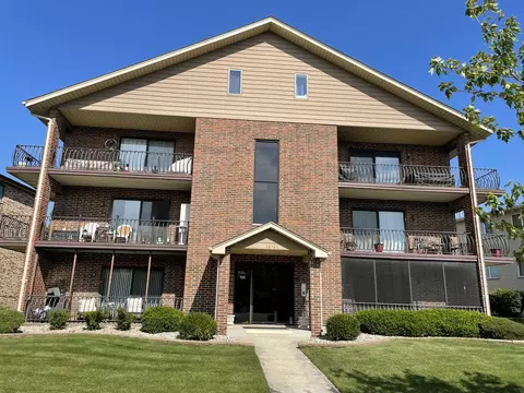 16718 Paxton Ave #1N, Tinley Park, IL 60477