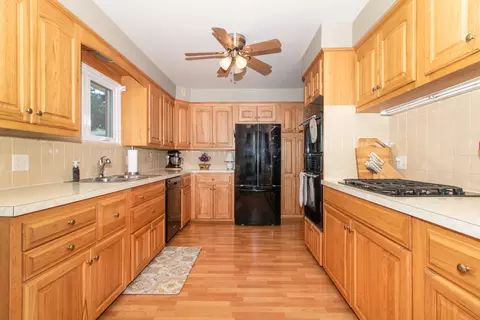 Kitchen - 1904 Garling Dr, Bloomington, IL 61701 photo 2 of 4