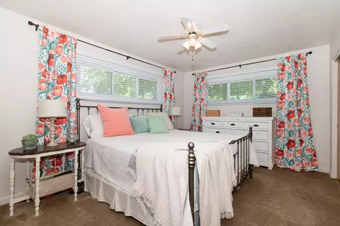 Bedroom - 1904 Garling Dr, Bloomington, IL 61701 photo 3 of 4