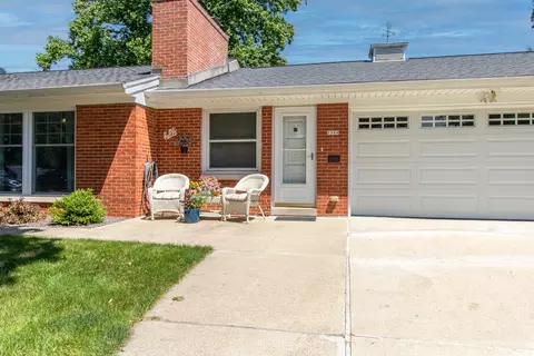 Other - 1904 Garling Dr, Bloomington, IL 61701 photo 1 of 6