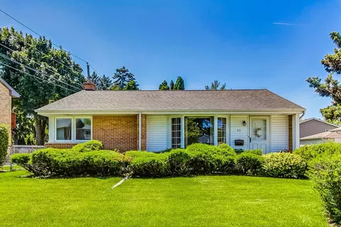 45 Fletcher Dr, Des Plaines, IL 60016