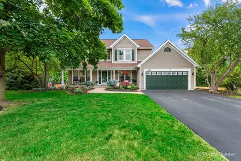 1628 Durham Ct, Crystal Lake, IL 60014