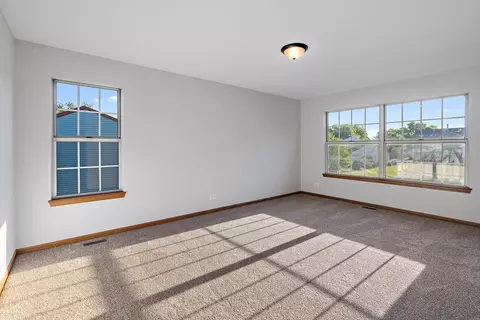2050 Aronomink Cir, Elgin, IL 60123 photo 10