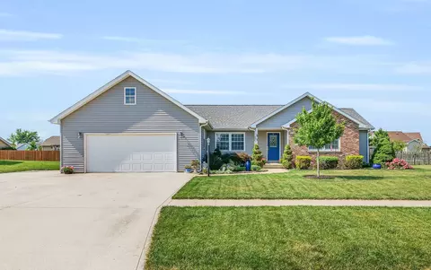 510 Landen Ln, Fisher, IL 61843