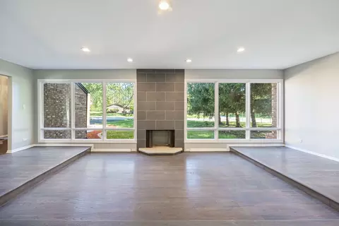 Living - 21010 London Dr, Olympia Fields, IL 60461 photo 1 of 3